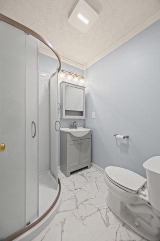 6025 Secretariat Circle, Versailles, KY 40383