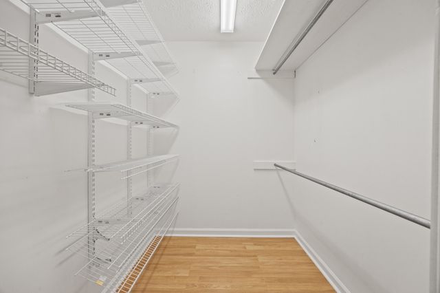 6025 Secretariat Circle, Versailles, KY 40383