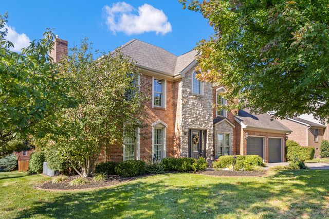 6025 Secretariat Circle, Versailles, KY 40383