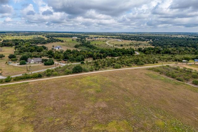 140 Spanish Oaks BLVD, Lockhart, TX 78644
