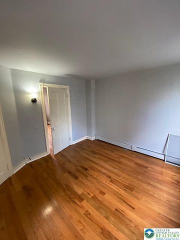 948 West Maple Street, Allentown City, PA 18102