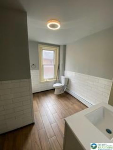 948 West Maple Street, Allentown City, PA 18102