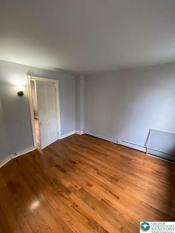948 West Maple Street, Allentown City, PA 18102