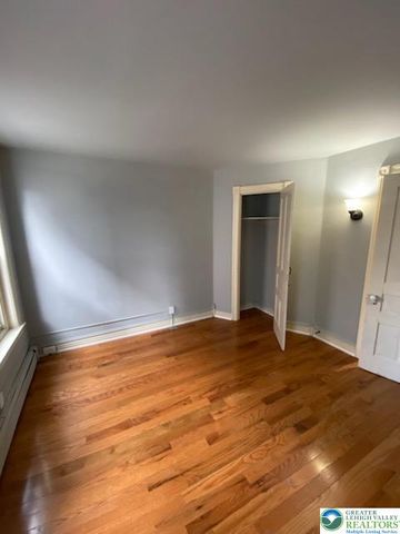 948 West Maple Street, Allentown City, PA 18102