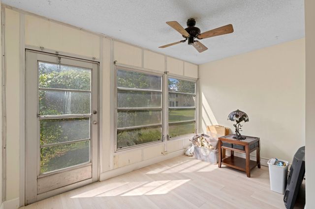 10 Willowbrook Lane 104, Delray Beach, FL 33446