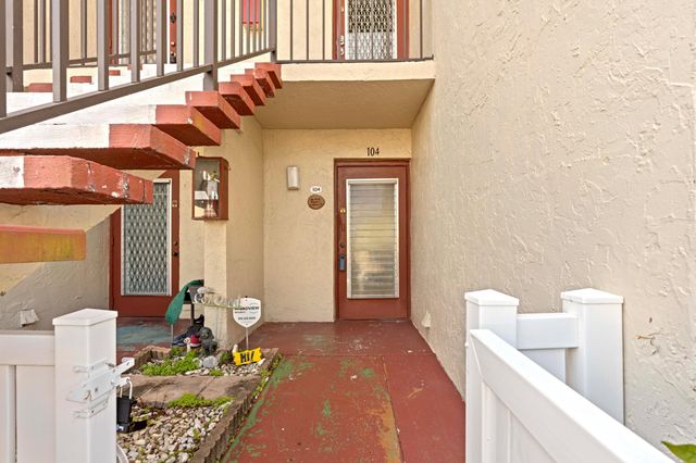 10 Willowbrook Lane 104, Delray Beach, FL 33446