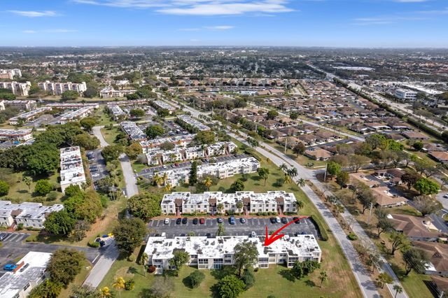 10 Willowbrook Lane 104, Delray Beach, FL 33446