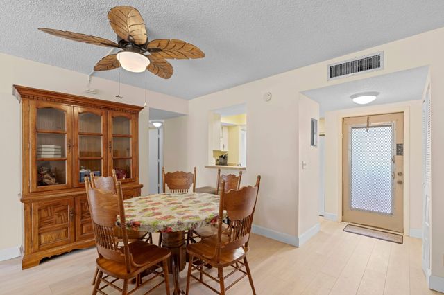 10 Willowbrook Lane 104, Delray Beach, FL 33446