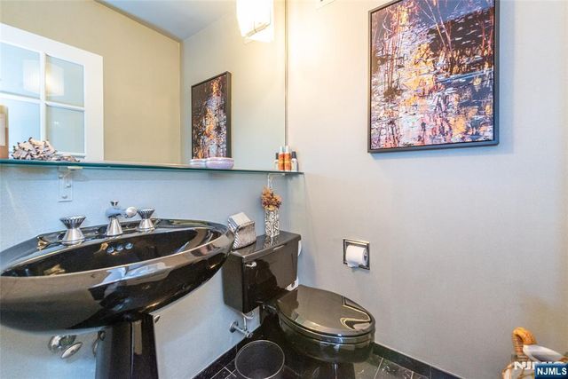 6 Horizon Road 2702, Fort Lee, NJ 07024