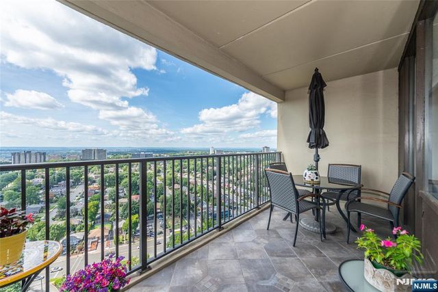 6 Horizon Road 2702, Fort Lee, NJ 07024