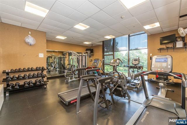 6 Horizon Road 2702, Fort Lee, NJ 07024