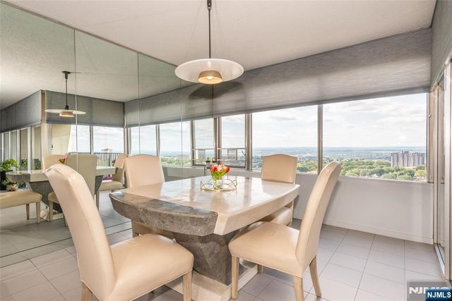 6 Horizon Road 2702, Fort Lee, NJ 07024