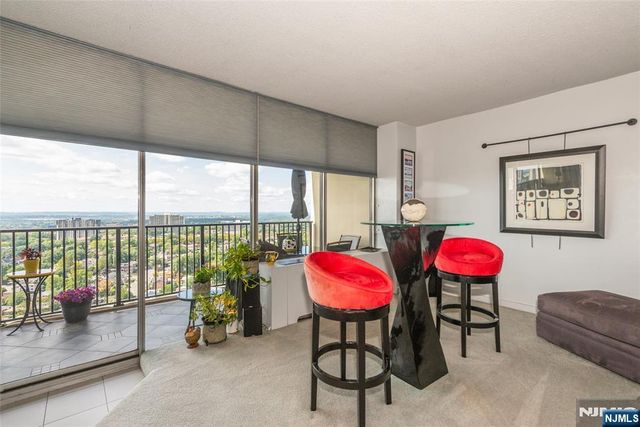 6 Horizon Road 2702, Fort Lee, NJ 07024