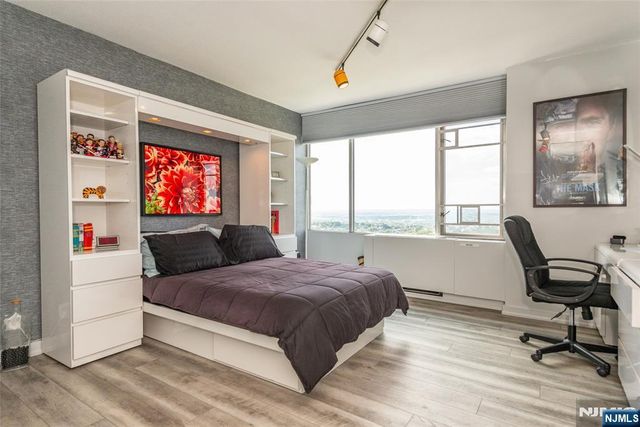 6 Horizon Road 2702, Fort Lee, NJ 07024