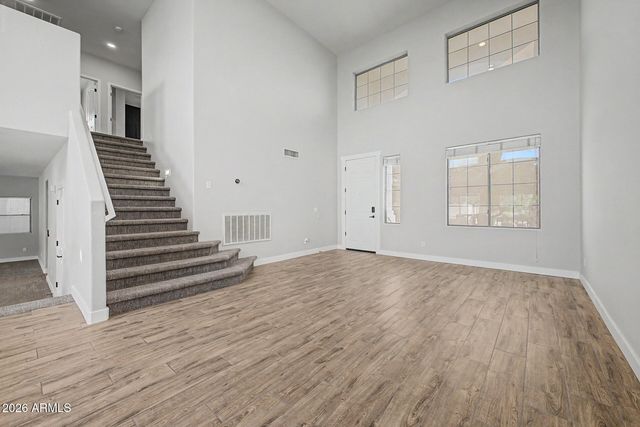 4326 W KENAI Drive, New River, AZ 85087