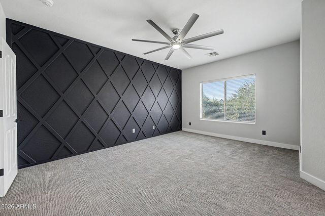 4326 W KENAI Drive, New River, AZ 85087