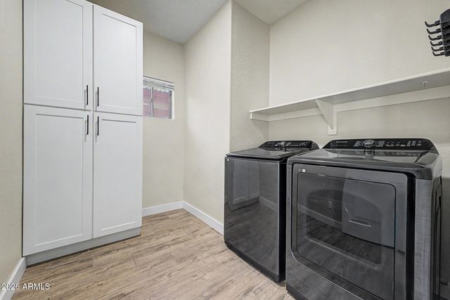 4326 W KENAI Drive, New River, AZ 85087