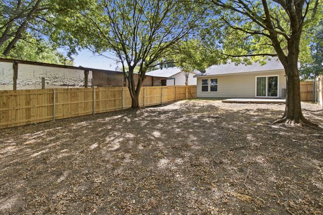 3056 Saint Nicholas Drive, Dallas, TX 75233