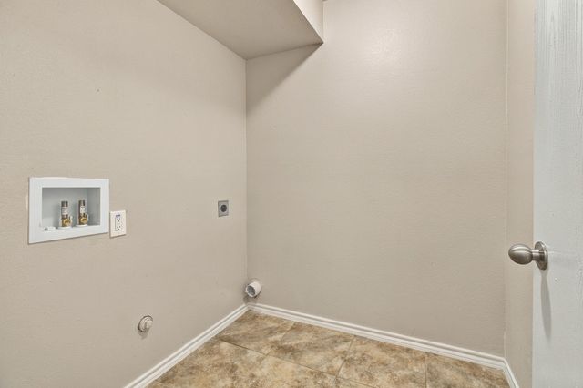 3056 Saint Nicholas Drive, Dallas, TX 75233