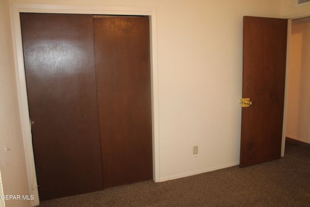11048 MIDDLEDALE Street, El Paso, TX 79934