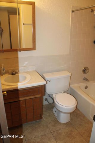 11048 MIDDLEDALE Street, El Paso, TX 79934