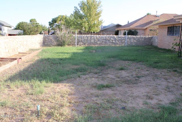 11048 MIDDLEDALE Street, El Paso, TX 79934