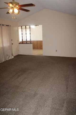 11048 MIDDLEDALE Street, El Paso, TX 79934