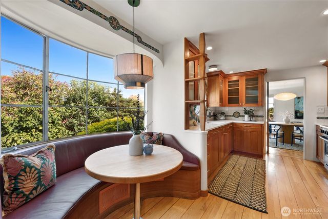 6049 Princeton Avenue NE, Seattle, WA 98115