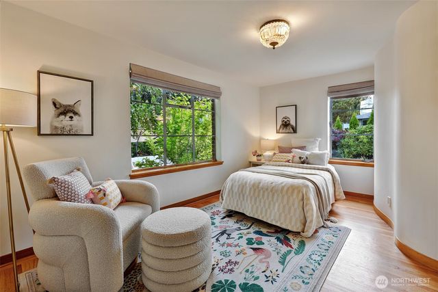 6049 Princeton Avenue NE, Seattle, WA 98115