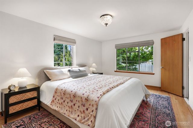 6049 Princeton Avenue NE, Seattle, WA 98115