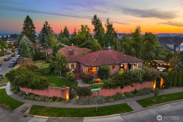 6049 Princeton Avenue NE, Seattle, WA 98115