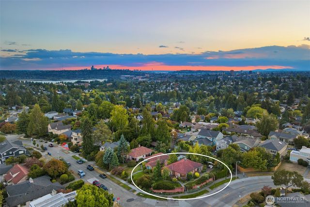 6049 Princeton Avenue NE, Seattle, WA 98115