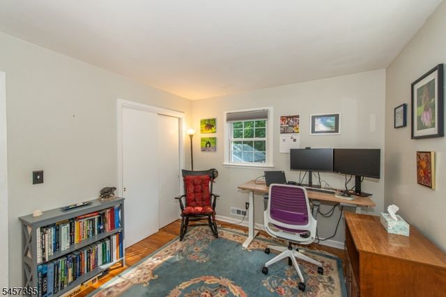 48 Oneida Ave, Oakland Boro, NJ 07436