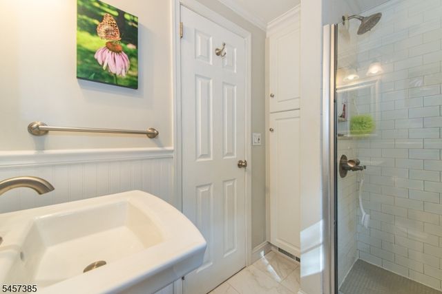 48 Oneida Ave, Oakland Boro, NJ 07436