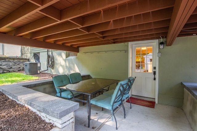 48 Oneida Ave, Oakland Boro, NJ 07436