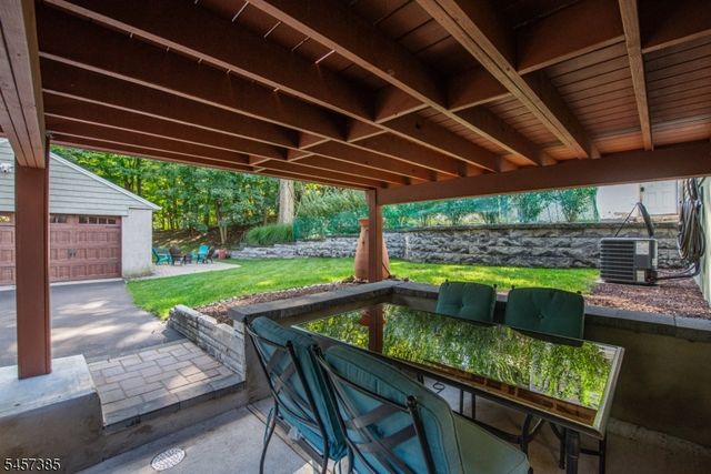 48 Oneida Ave, Oakland Boro, NJ 07436