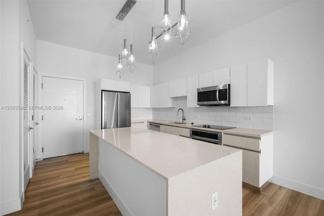 101 Diplomat Parkway 1907, Hallandale Beach, FL 33009