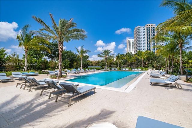 101 Diplomat Parkway 1907, Hallandale Beach, FL 33009