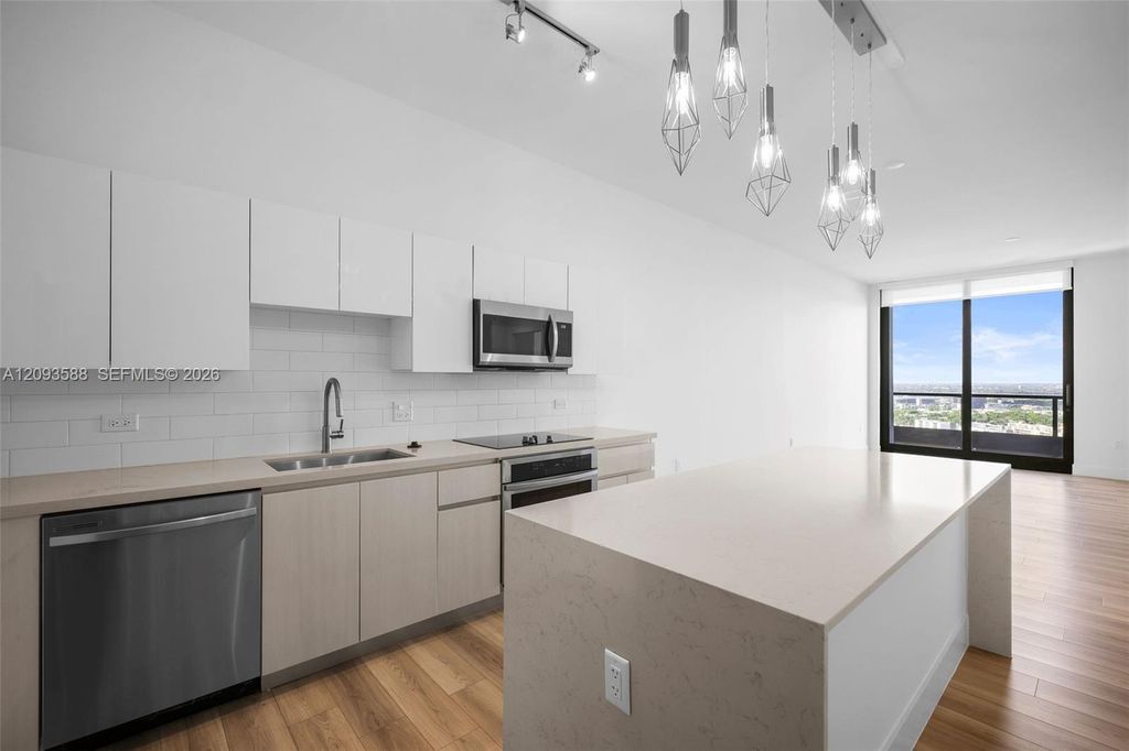 101 Diplomat Parkway 1907, Hallandale Beach, FL 33009