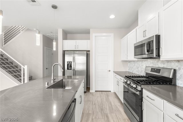 1246 Bow Peak Street 103, Las Vegas, NV 89135