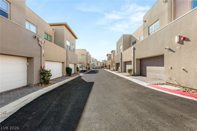 1246 Bow Peak Street 103, Las Vegas, NV 89135