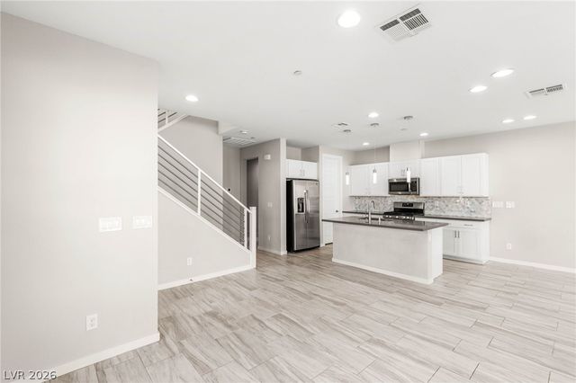 1246 Bow Peak Street 103, Las Vegas, NV 89135