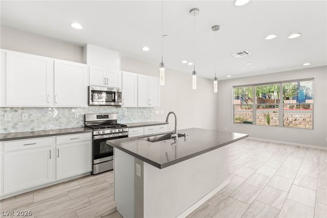 1246 Bow Peak Street 103, Las Vegas, NV 89135