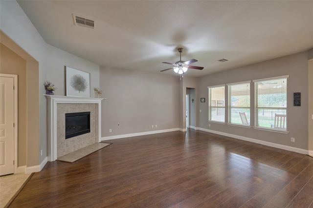 24511 Emerald Pool Falls Drive, Tomball, TX 77375