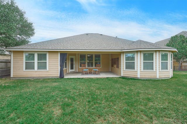 24511 Emerald Pool Falls Drive, Tomball, TX 77375