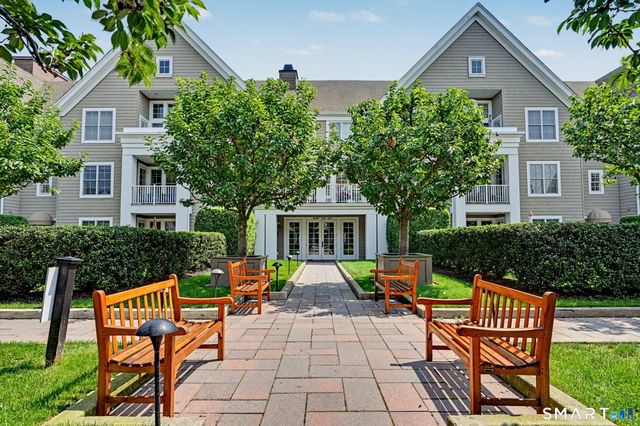 77 Havemeyer Lane 410, Stamford, CT 06902