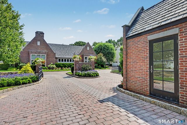 77 Havemeyer Lane 410, Stamford, CT 06902