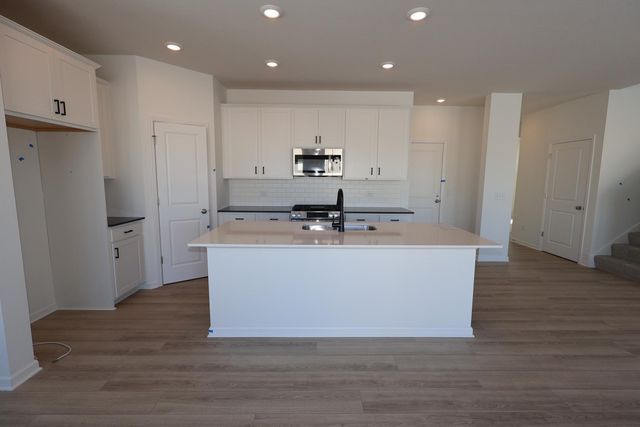 1658 Tyrone Drive, Shakopee, MN 55379