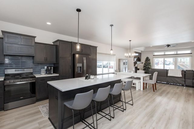 7485 15th Street S, Fargo, ND 58104