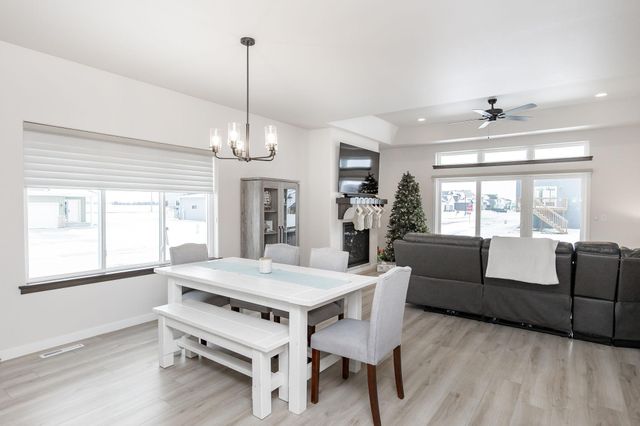 7485 15th Street S, Fargo, ND 58104